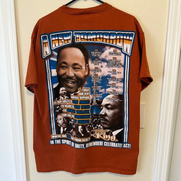 Dr. Martin Luther King Graphic MLK Crew Neck T-Shirt Rust/Brown Size L - Picture 5 of 5